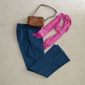 NWOT Isaac Mizrahi 24/7 Bootcut Jeans